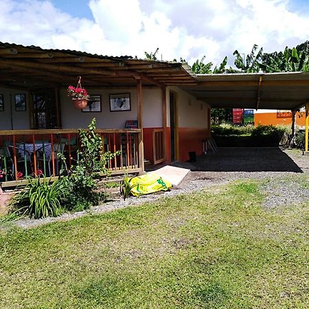 Finca En El Quindio Arrullo Cafetero Quimbaya Esterno foto